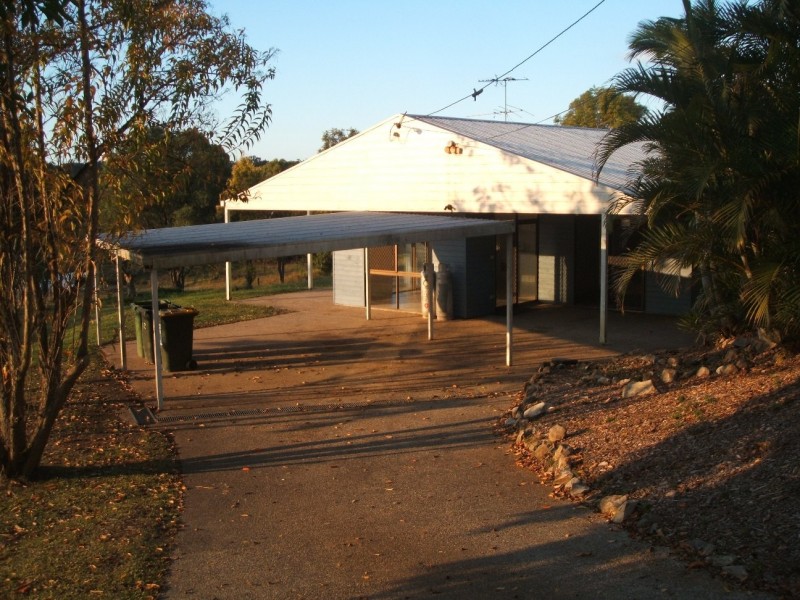 32 Majella Crescent, Windaroo QLD 4207