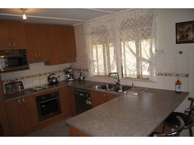 296 Boomerang Road, Tamborine QLD 4270