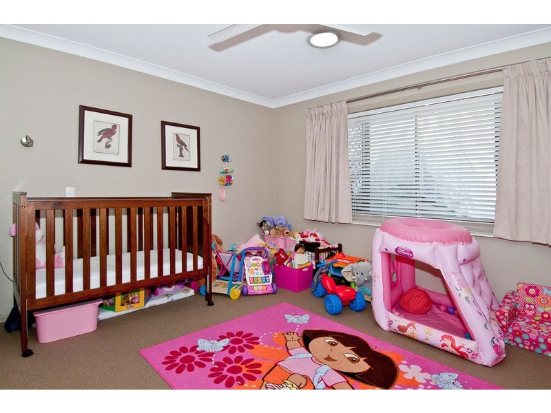 22 Finch Street, Eagleby QLD 4207