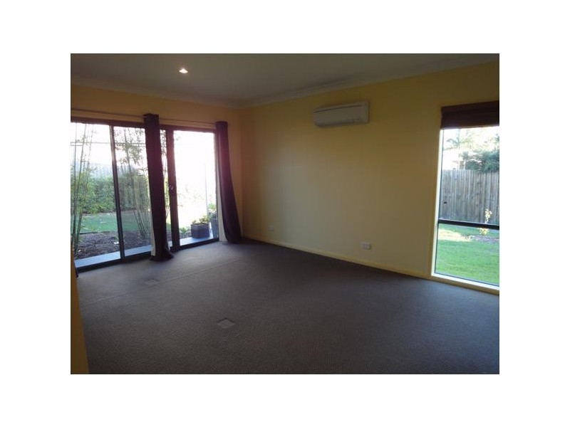 16 Easy Street, Loganholme QLD 4129