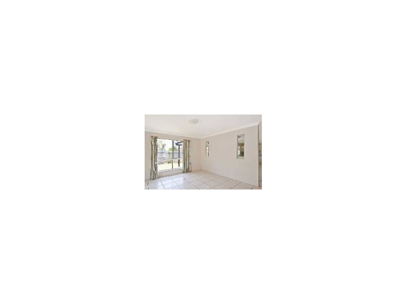 7 Kings Row, Edens Landing QLD 4207