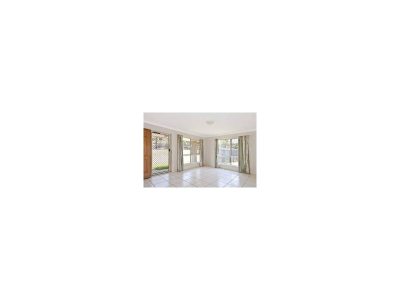 7 Kings Row, Edens Landing QLD 4207
