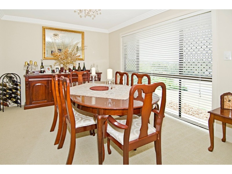12 Wilhelm Driv, Windaroo QLD 4207