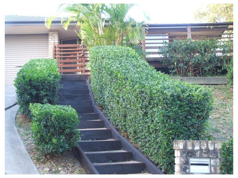 41 Kummara St, Edens Landing QLD 4207