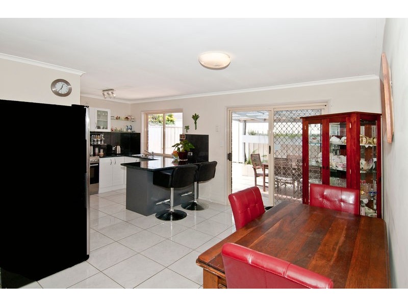 24 Carlton Close, Bethania QLD 4205