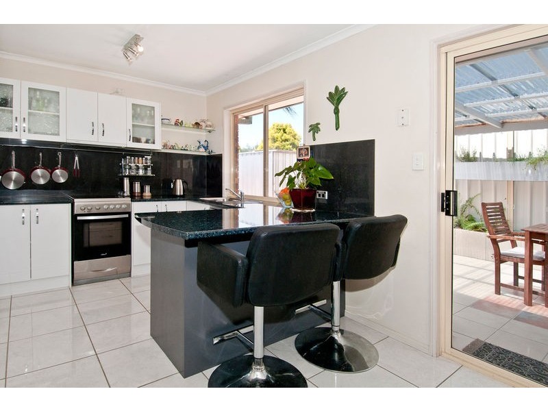 24 Carlton Close, Bethania QLD 4205