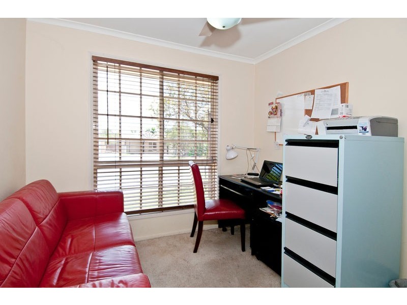 24 Carlton Close, Bethania QLD 4205