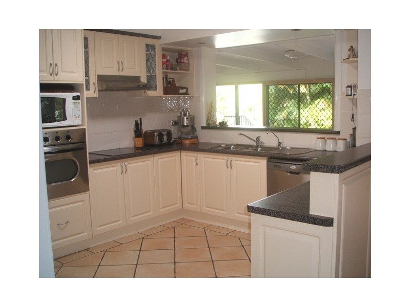 36 Leighton Drive, Edens Landing QLD 4207