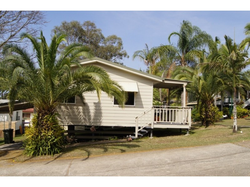 11 Woodlands Drive, Stapylton QLD 4207