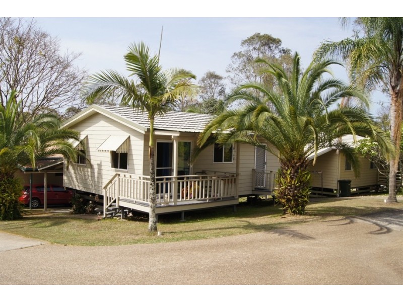 11 Woodlands Drive, Stapylton QLD 4207