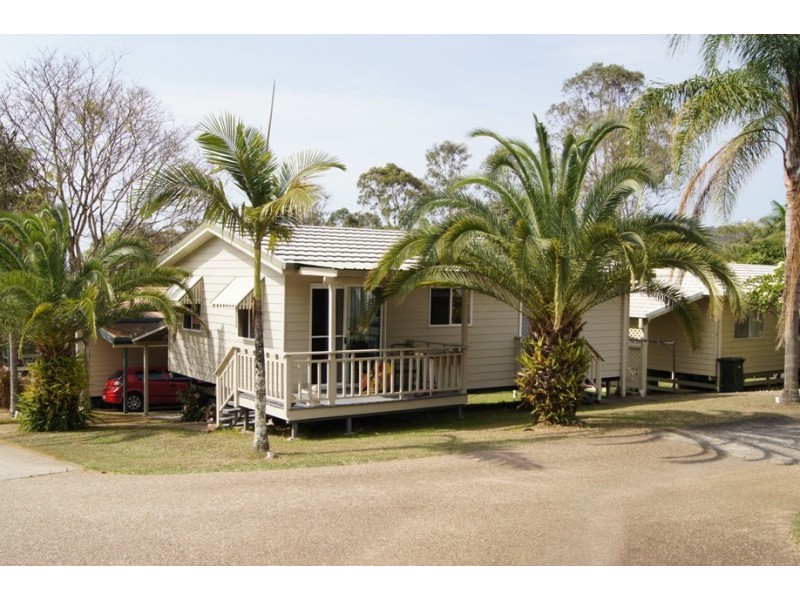 11 Woodlands Drive, Stapylton QLD 4207