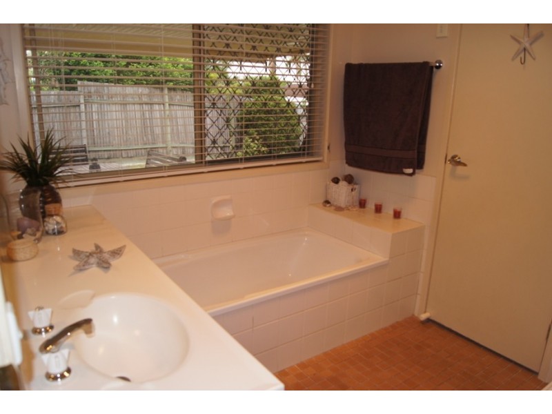 20 Grehan Crescent, Mount Warren Park QLD 4207