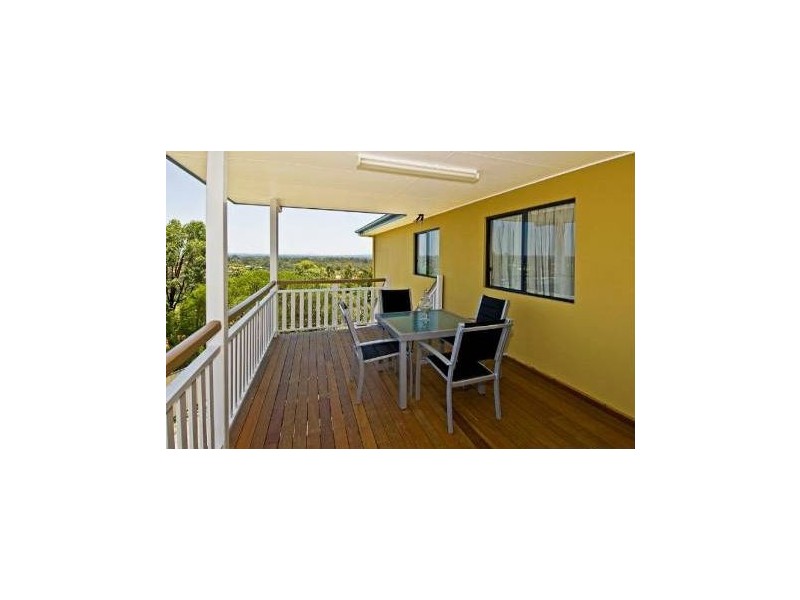 16 Nexus Close, Edens Landing QLD 4207