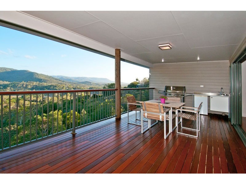 82 Needham Road, Luscombe QLD 4207