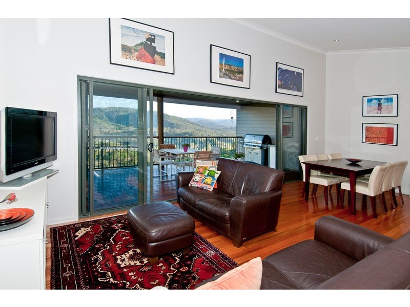 82 Needham Road, Luscombe QLD 4207