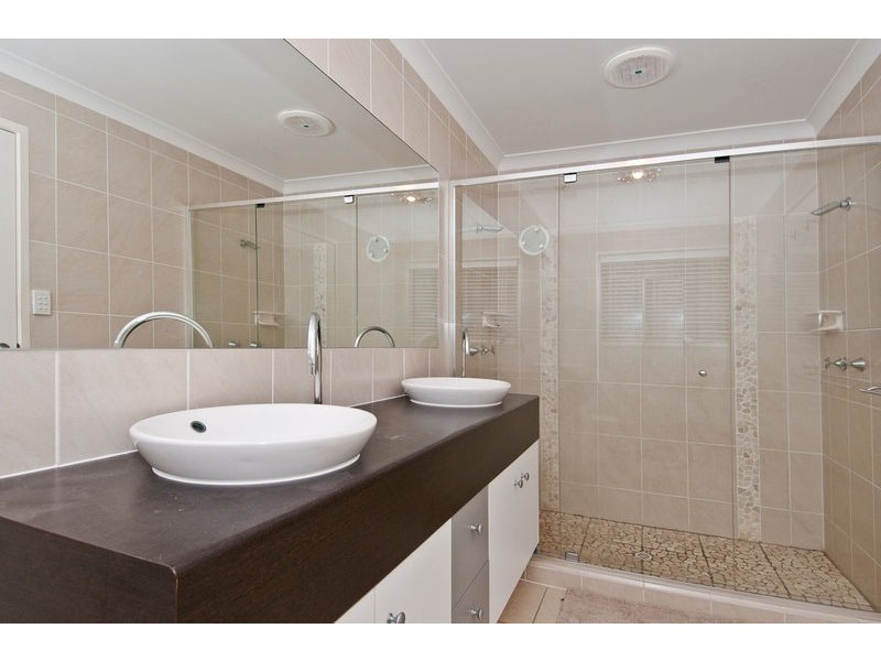 40 Ben Lexcen Court, Mount Warren Park QLD 4207