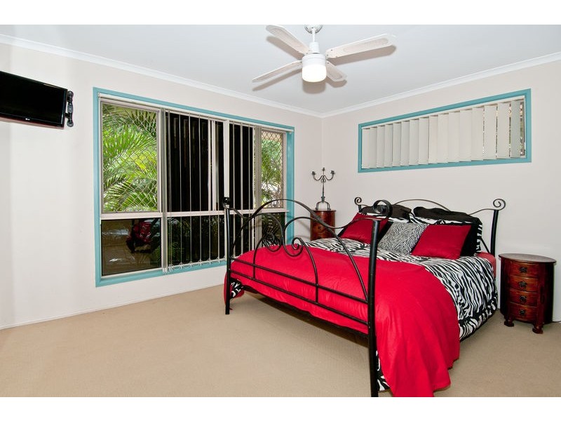 84 Kaiser Drive, Windaroo QLD 4207