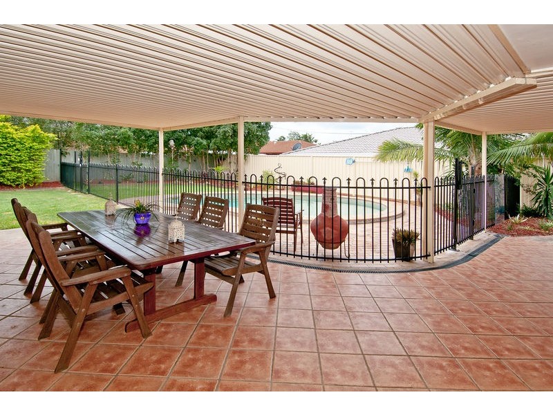 84 Kaiser Drive, Windaroo QLD 4207