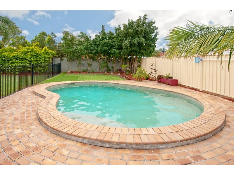 84 Kaiser Drive, Windaroo QLD 4207