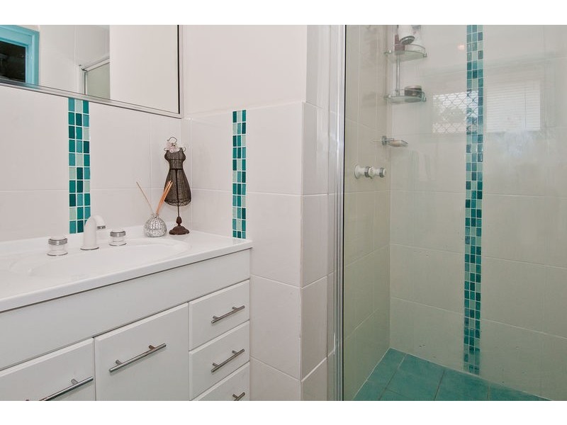 84 Kaiser Drive, Windaroo QLD 4207