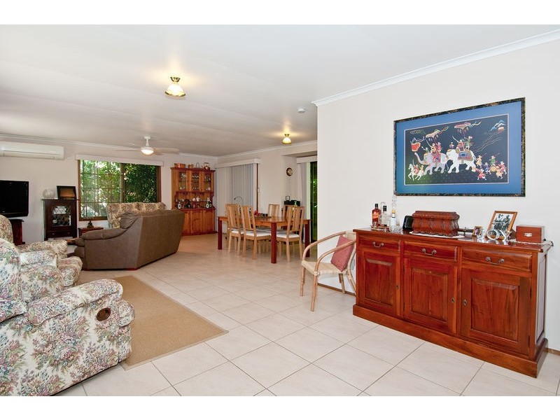 4 Manning Crt, Mount Warren Park QLD 4207