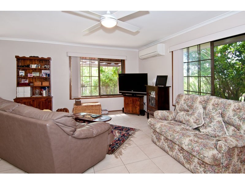 4 Manning Crt, Mount Warren Park QLD 4207