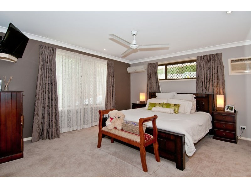 3 Benjamin Way, Windaroo QLD 4207