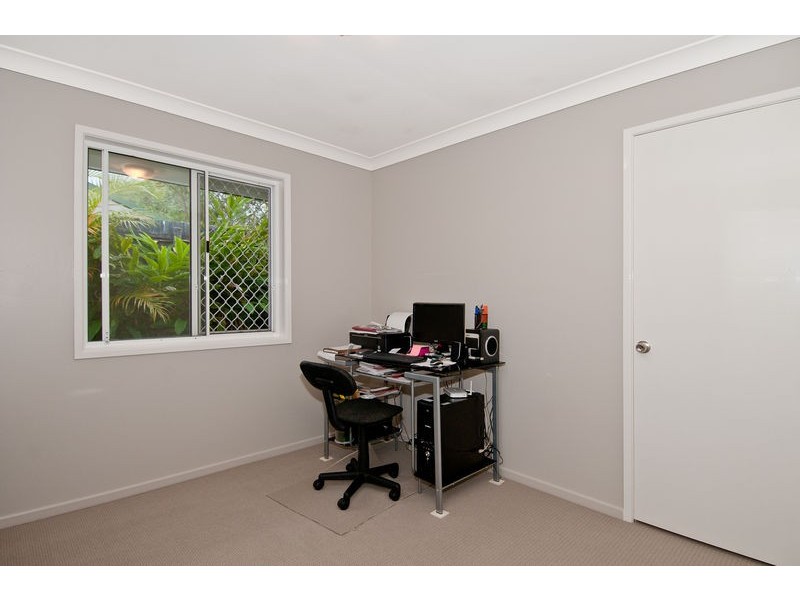 13 Hillside Cresent, Edens Landing QLD 4207