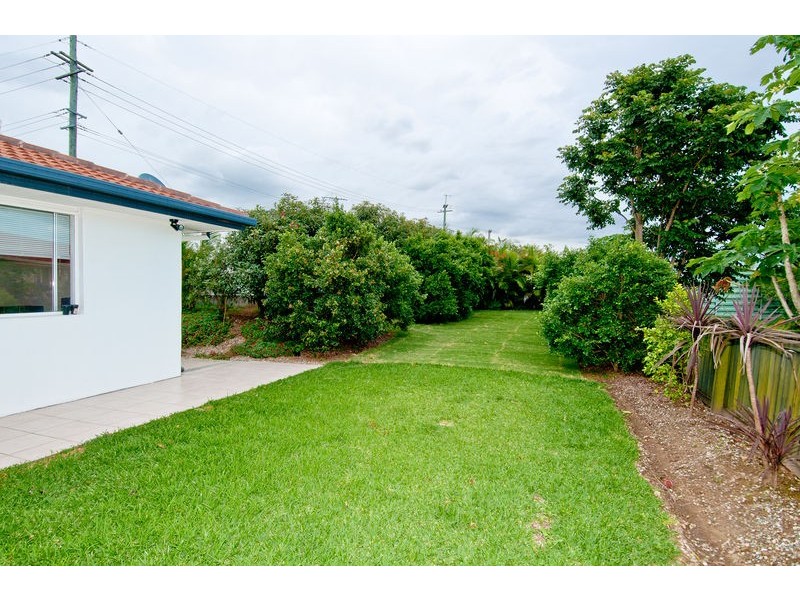 13 Hillside Cresent, Edens Landing QLD 4207