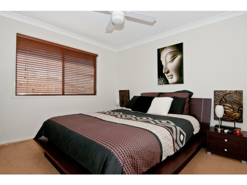 4 River Breeze Crt, Windaroo QLD 4207