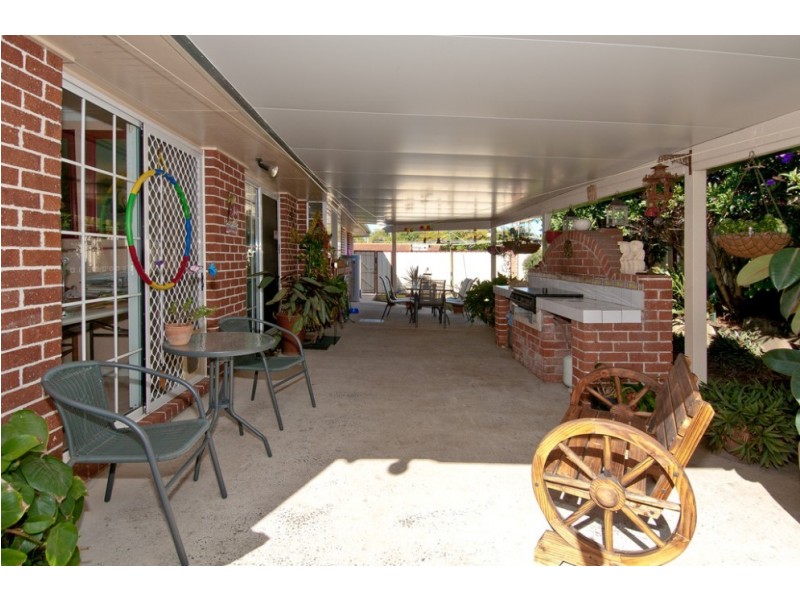 2 Heinrich Street, Mount Warren Park QLD 4207
