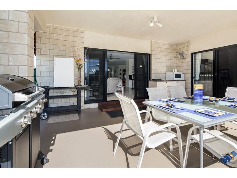 43 Long Island Dr, Windaroo QLD 4207