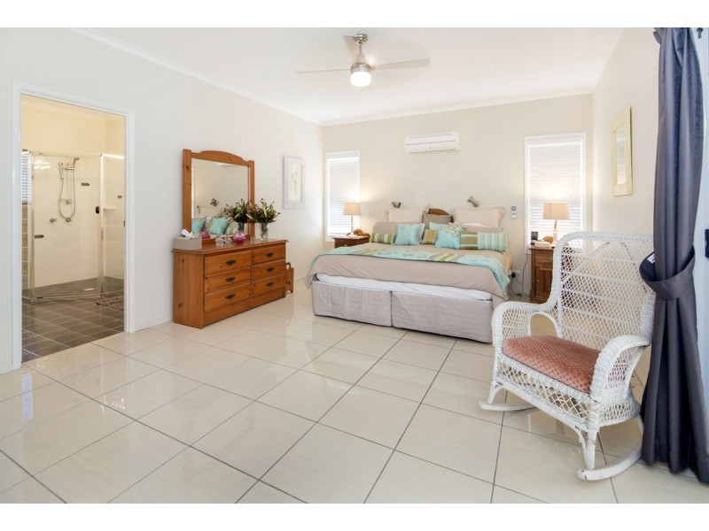 43 Long Island Dr, Windaroo QLD 4207