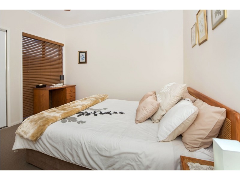 43 Long Island Dr, Windaroo QLD 4207