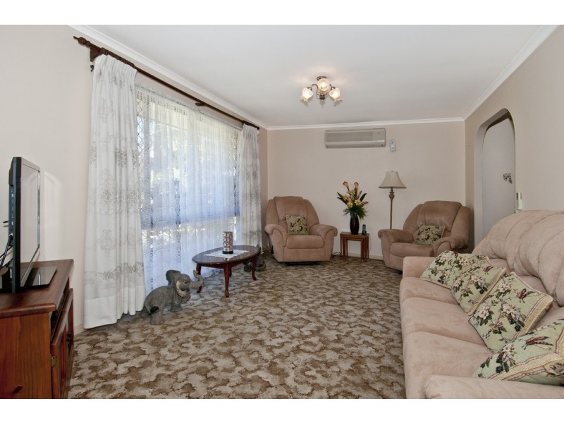 9 Jeffrey Court, Mount Warren Park QLD 4207