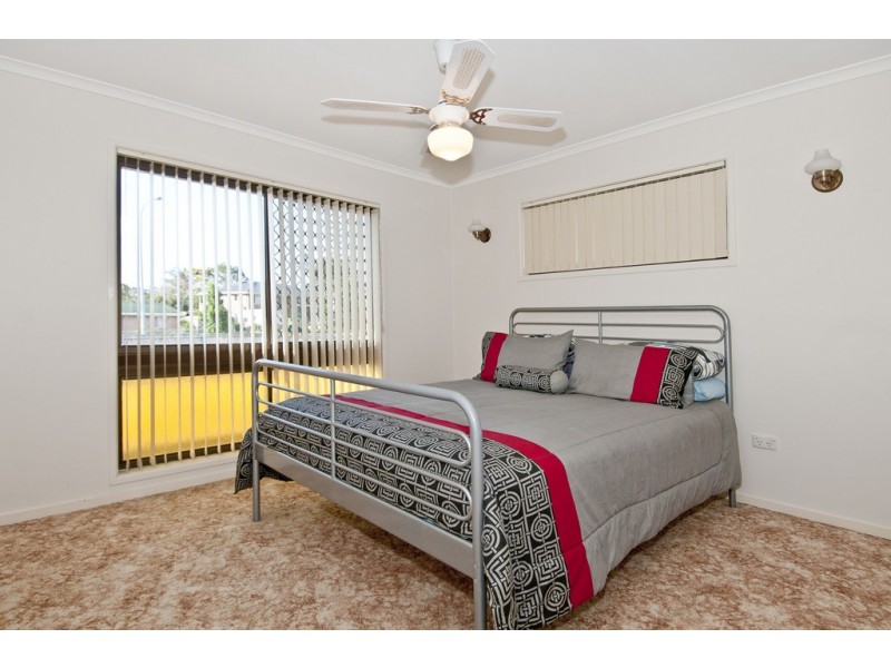 46 Glendevon Cr, Mount Warren Park QLD 4207