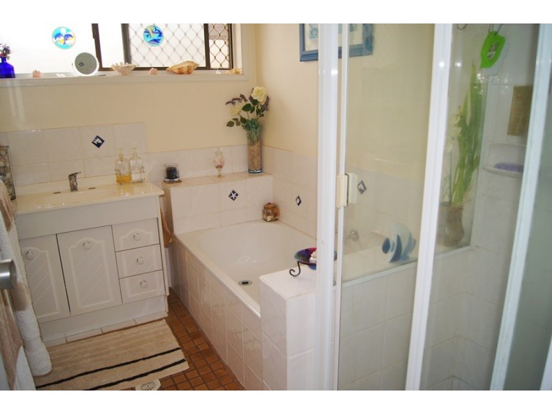 2 Ainslee Court, Mount Warren Park QLD 4207
