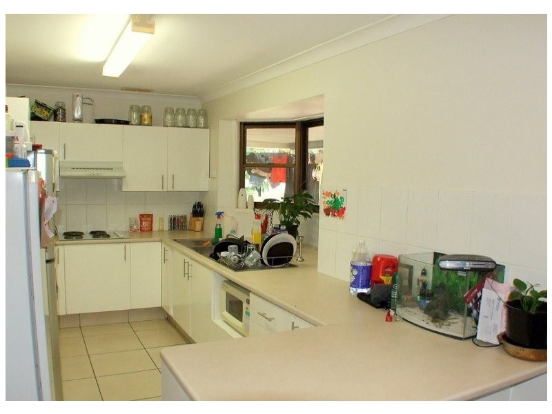 37 Tallagandra Court, Beenleigh QLD 4207