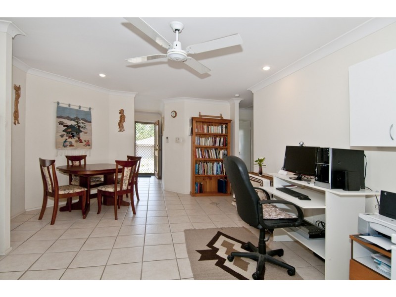 4 Quinton Court, Mount Warren Park QLD 4207