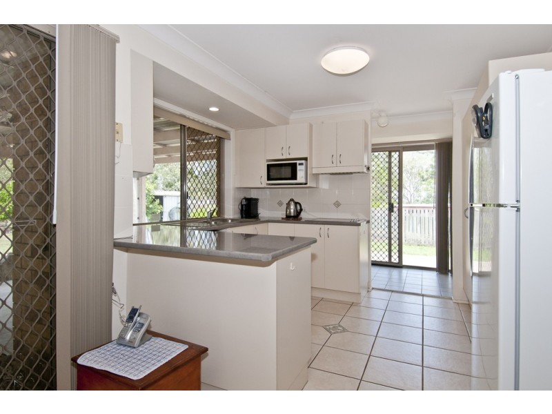 4 Quinton Court, Mount Warren Park QLD 4207