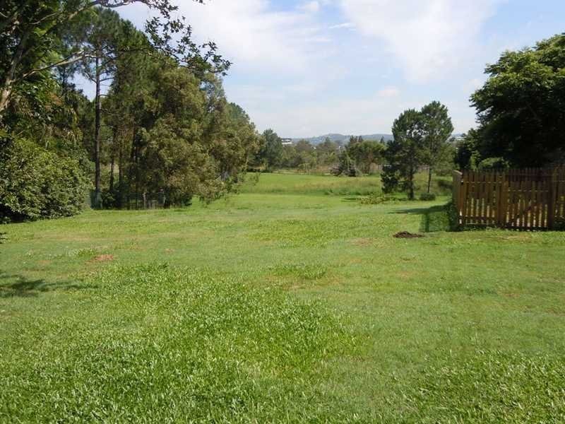 5 Hawk Street, Beenleigh QLD 4207