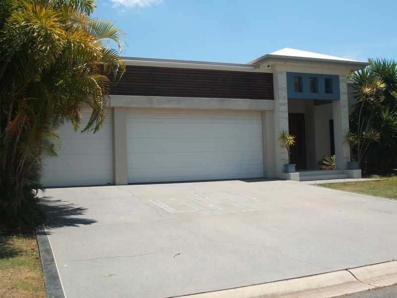 29 The Avenue, Windaroo QLD 4207