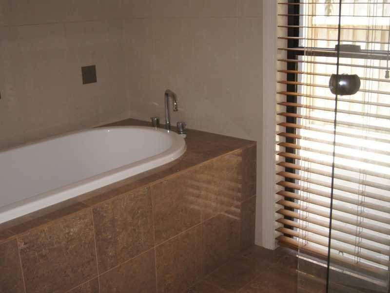 29 The Avenue, Windaroo QLD 4207