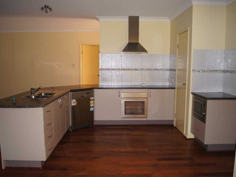 16 Easy Street, Loganholme QLD 4129