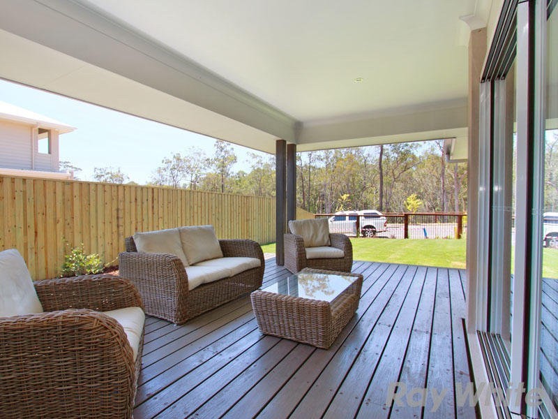 25 Hollow Crescent, Narangba QLD 4504