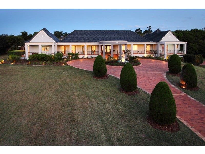 135 Bridgeman Road, Bridgeman Downs QLD 4035