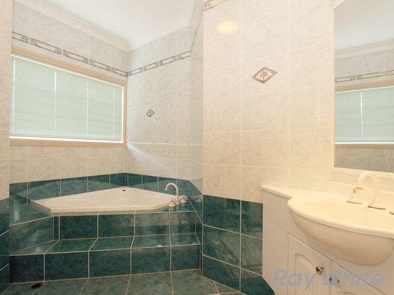 7 Habitat Place, Bridgeman Downs QLD 4035