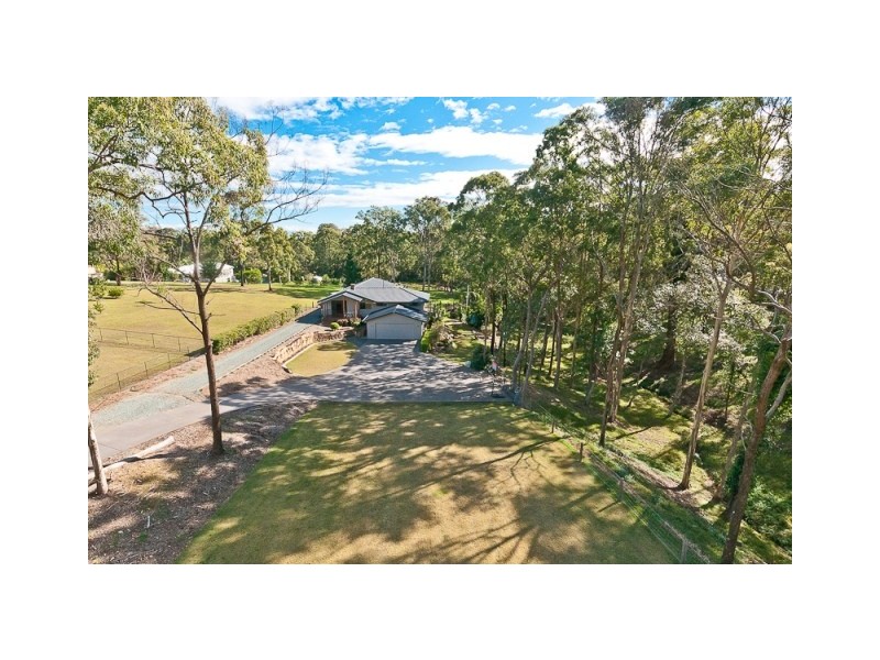 340 Bridgeman Road, Bridgeman Downs QLD 4035