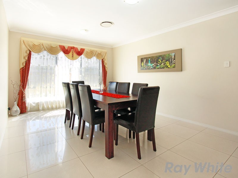 23 Apulia Place, Bridgeman Downs QLD 4035