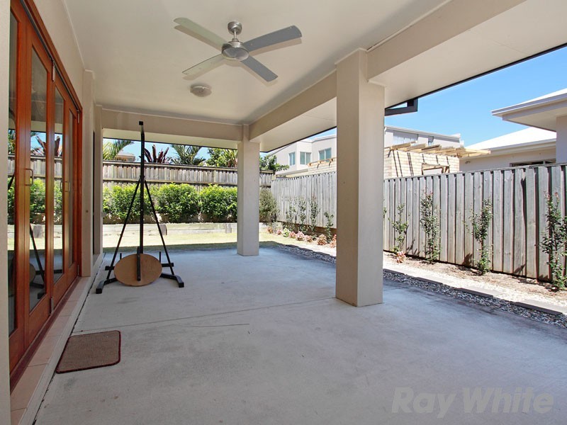 23 Apulia Place, Bridgeman Downs QLD 4035